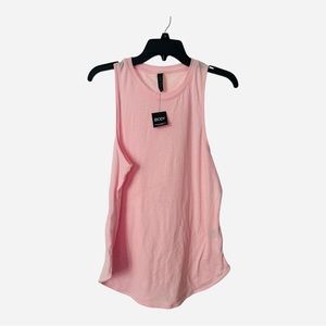 Women’s Pink Top Size Medium new